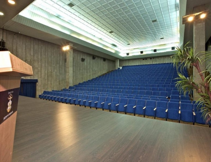 Киноконцертный зал - Гранд отель «Жемчужина»